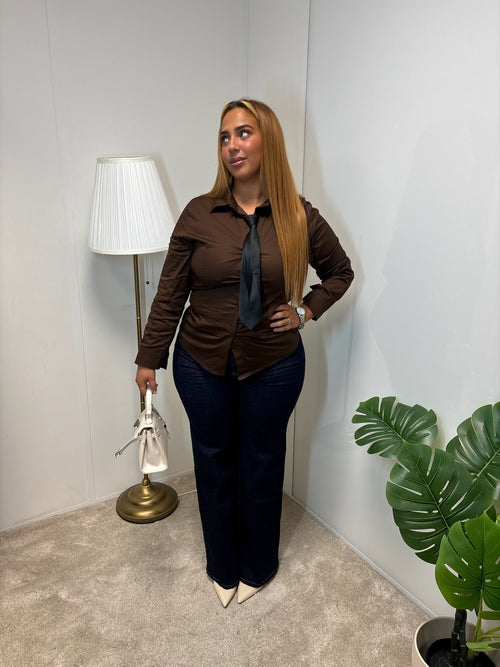 Chemise + cravate Chloé