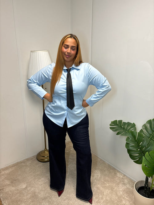 Chemise + cravate Chloé