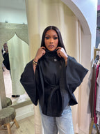 Veste Léa Cape boutonnée col montant noir