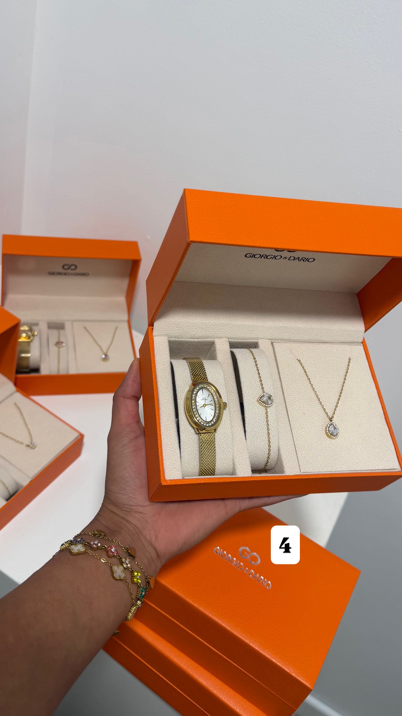 Coffret Bijoux Montre + Collier + Bracelet