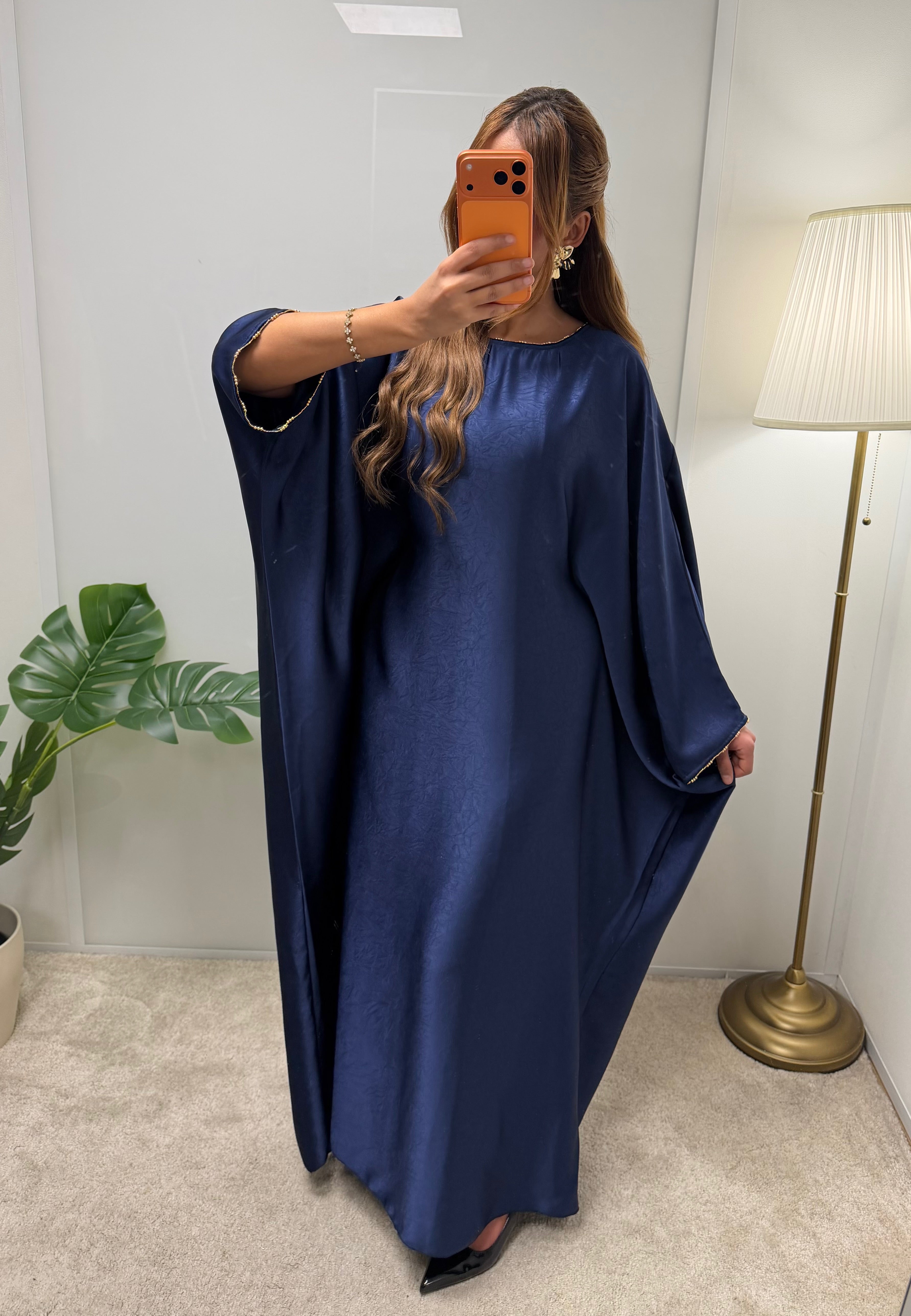 Abaya Arya