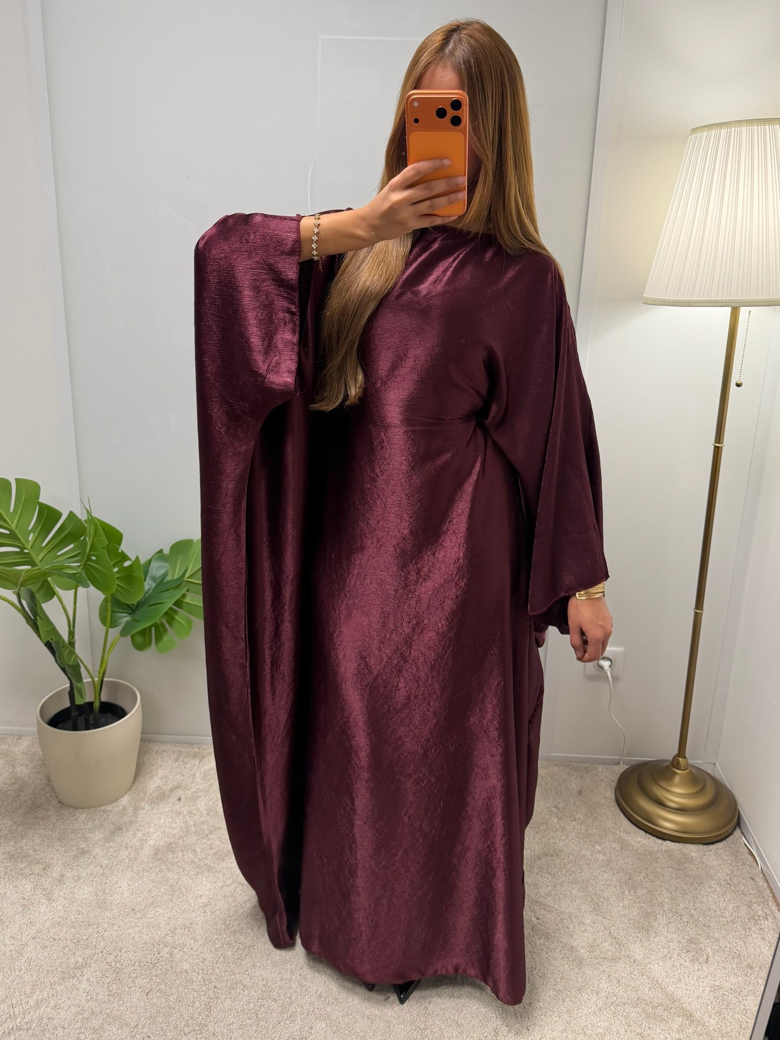Abaya Laïna