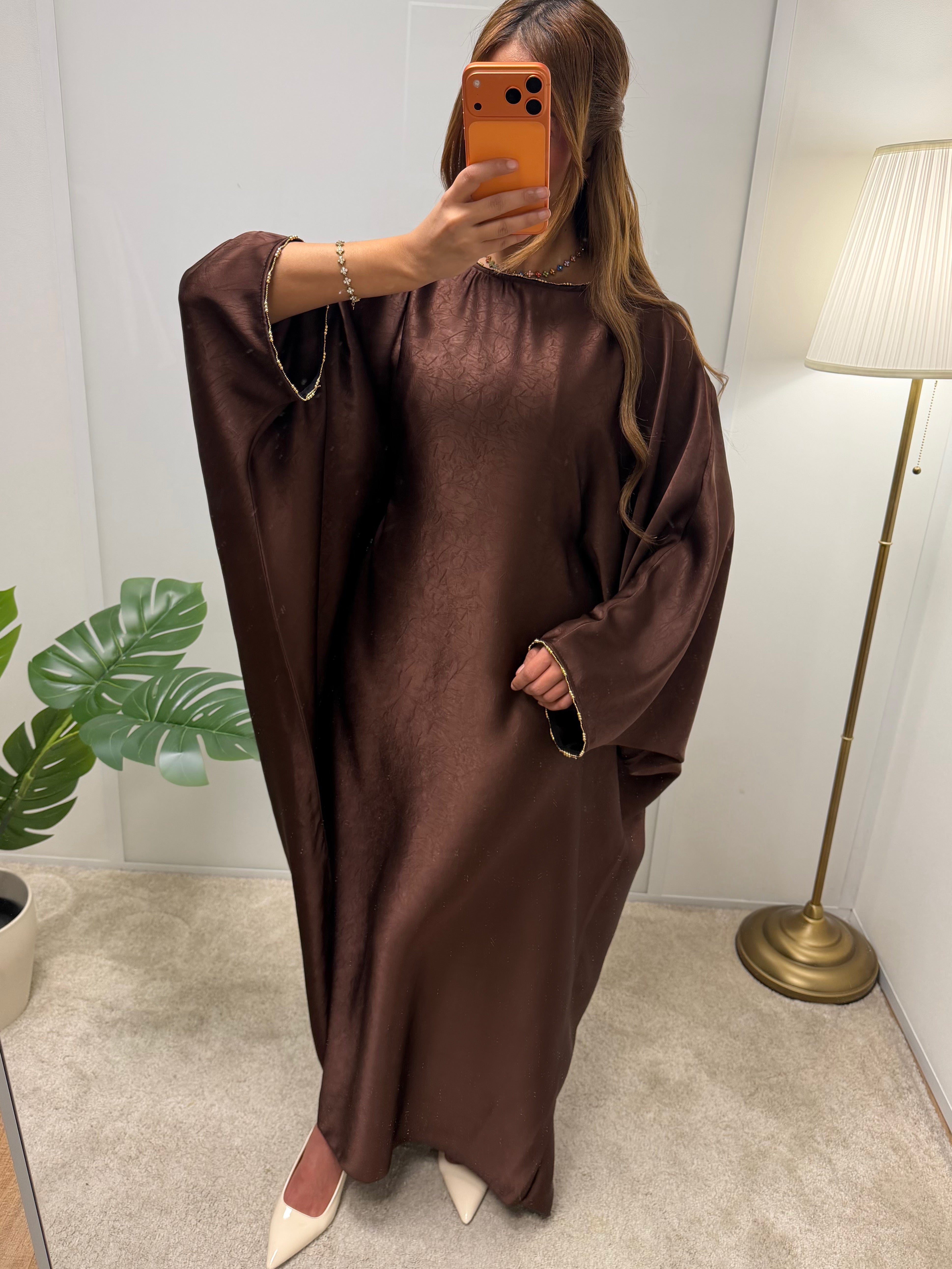 Abaya Arya