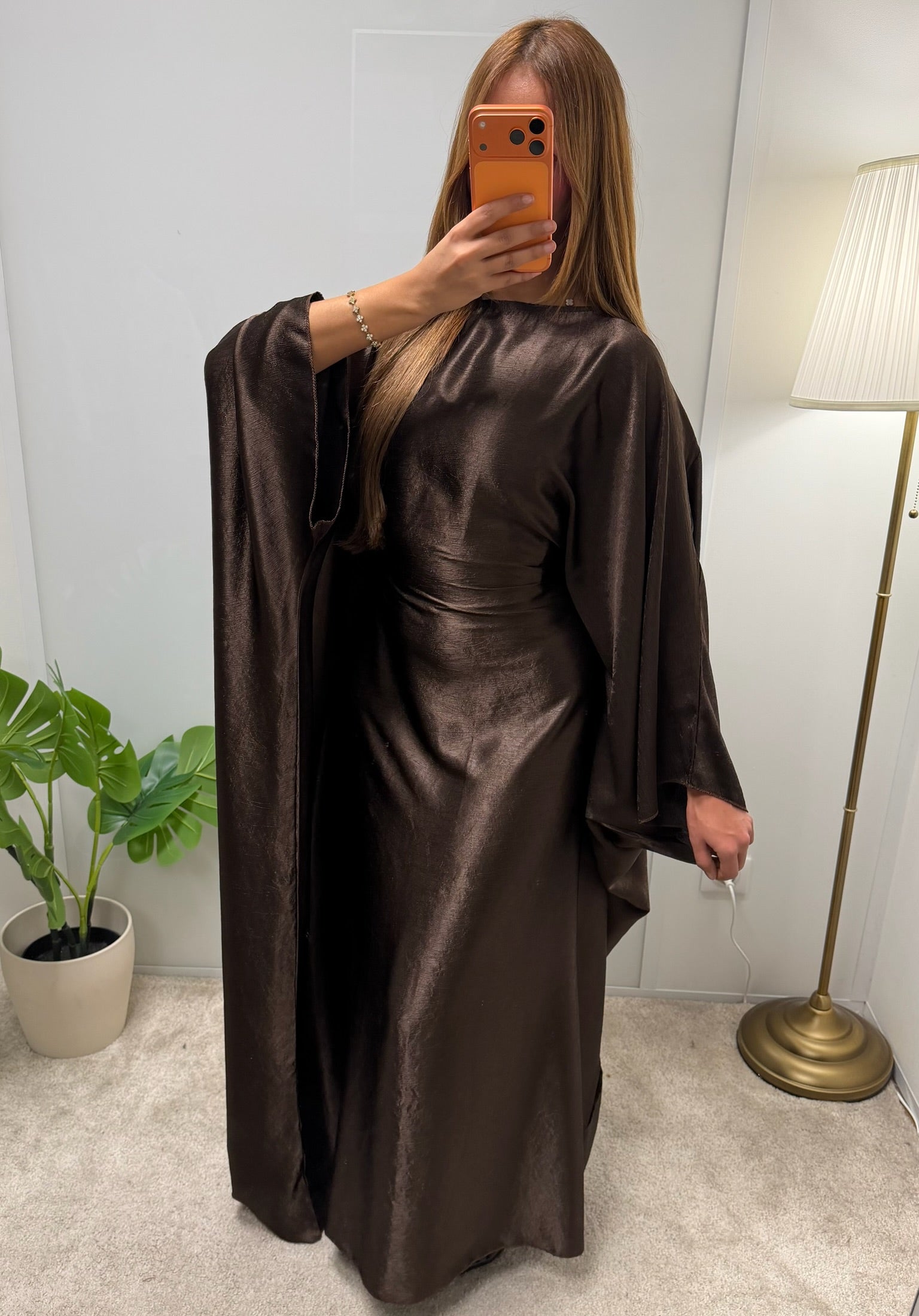 Abaya Laïna