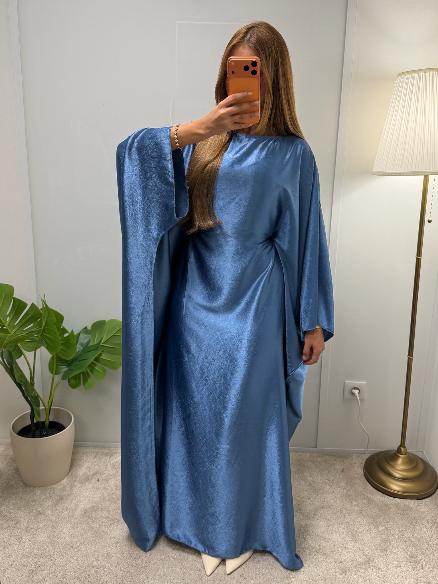 Abaya Laïna