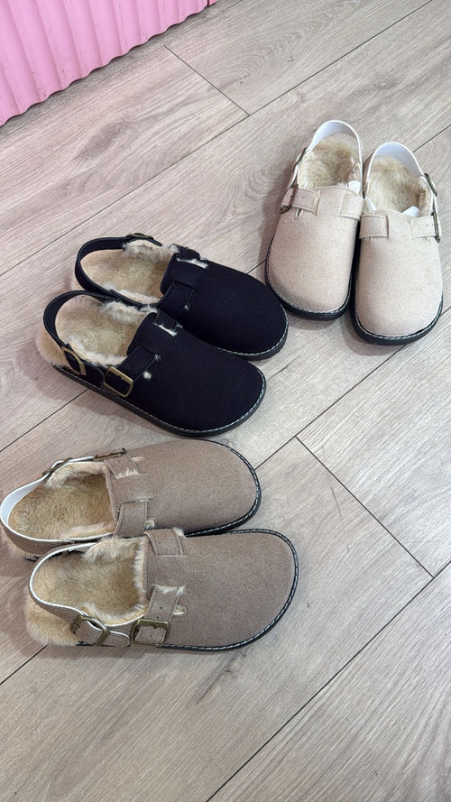 Mules Aneya