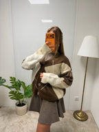 Pull ENNA boutonné à motifs carreaux