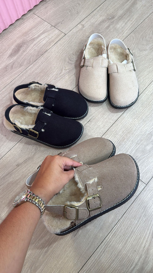 Mules Aneya