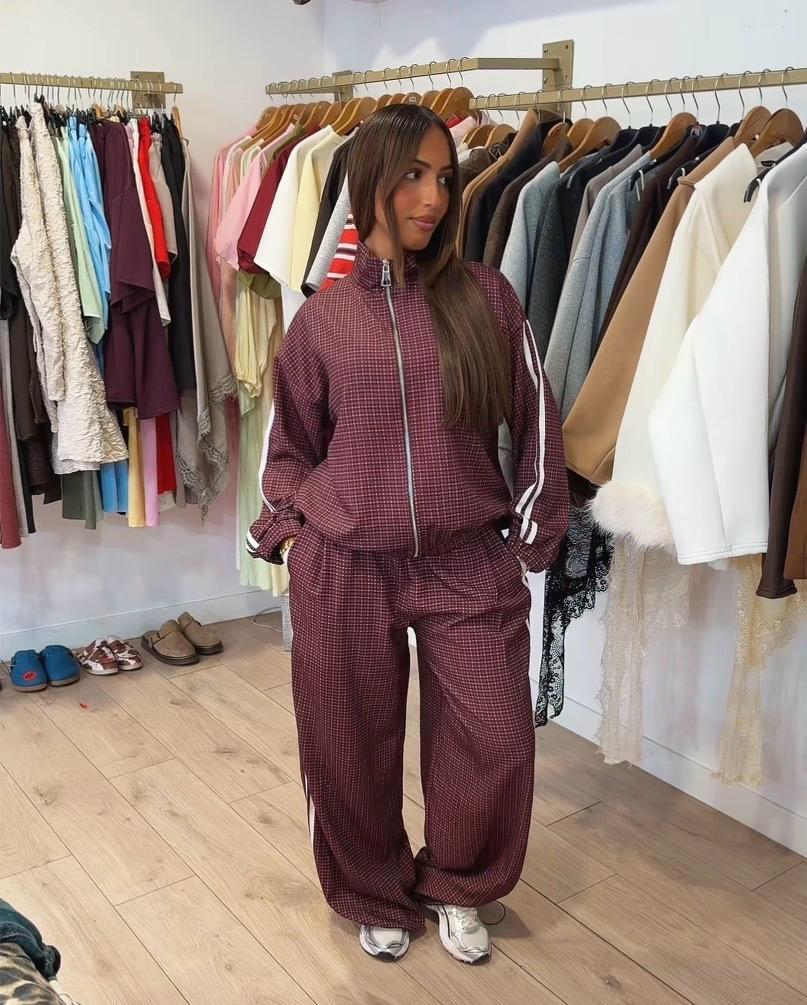 Ensemble jogging a bande Éva