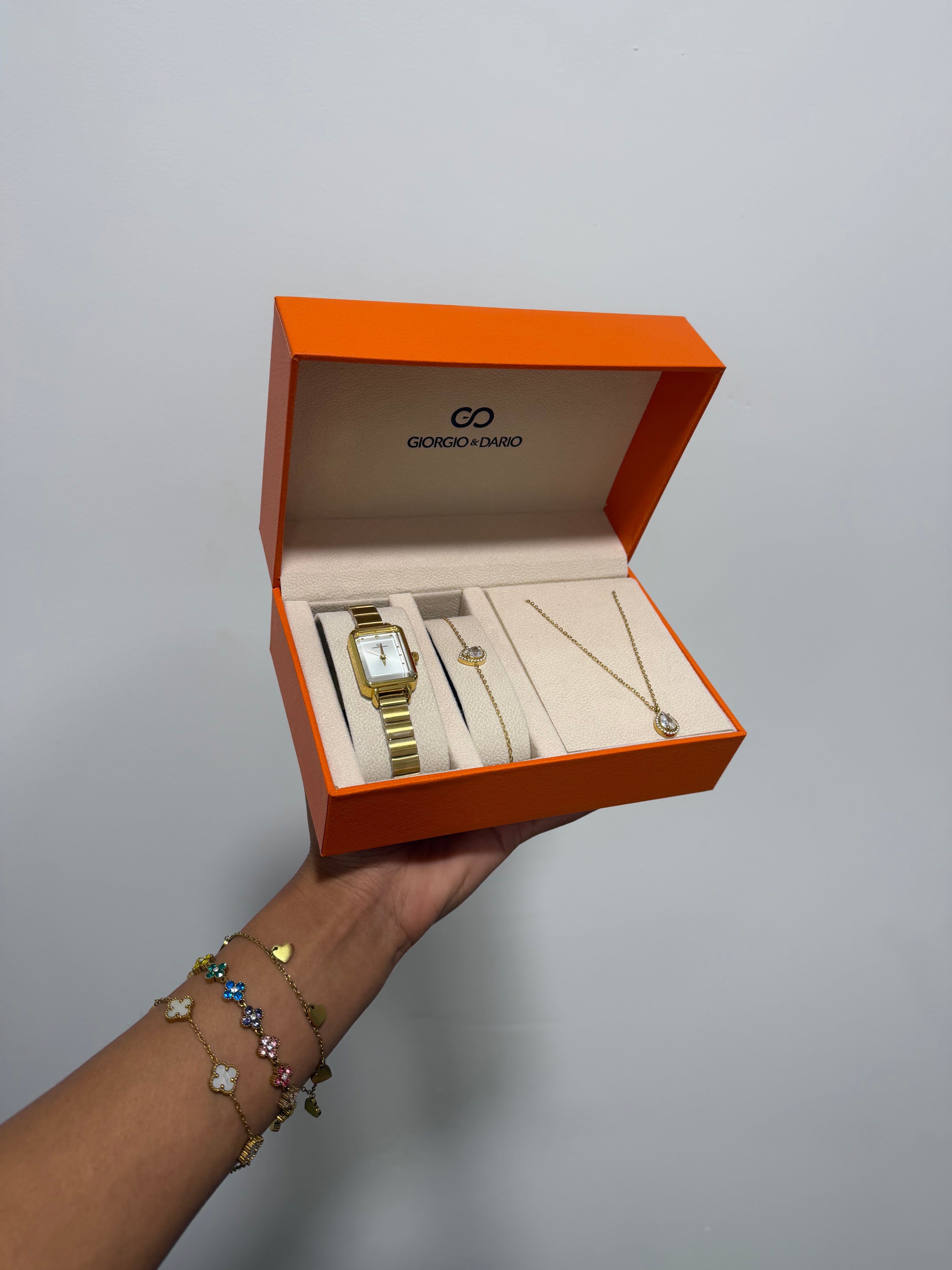 Coffret Bijoux Montre + Collier + Bracelet