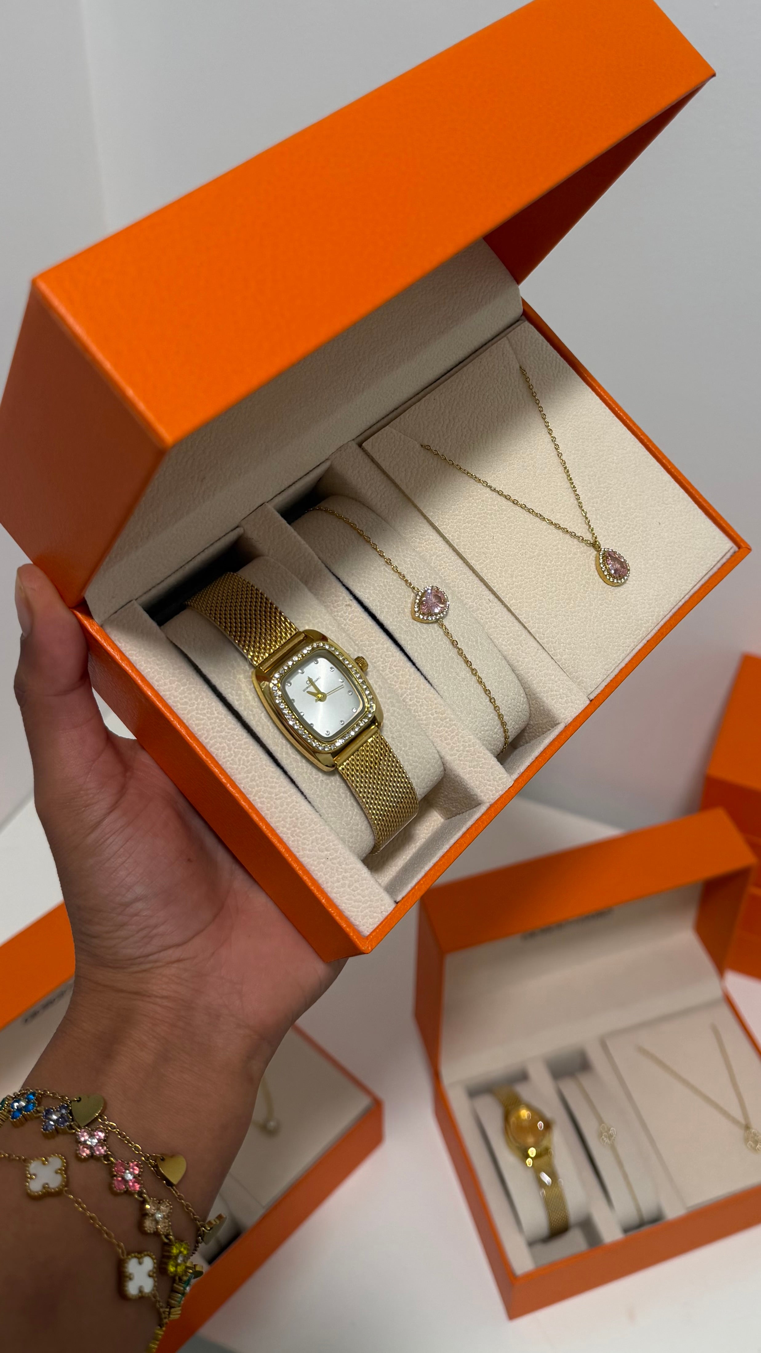 Coffret Bijoux Montre + Collier + Bracelet