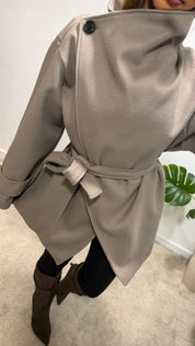 Veste à Col Haut et Ceinture LEÏLA