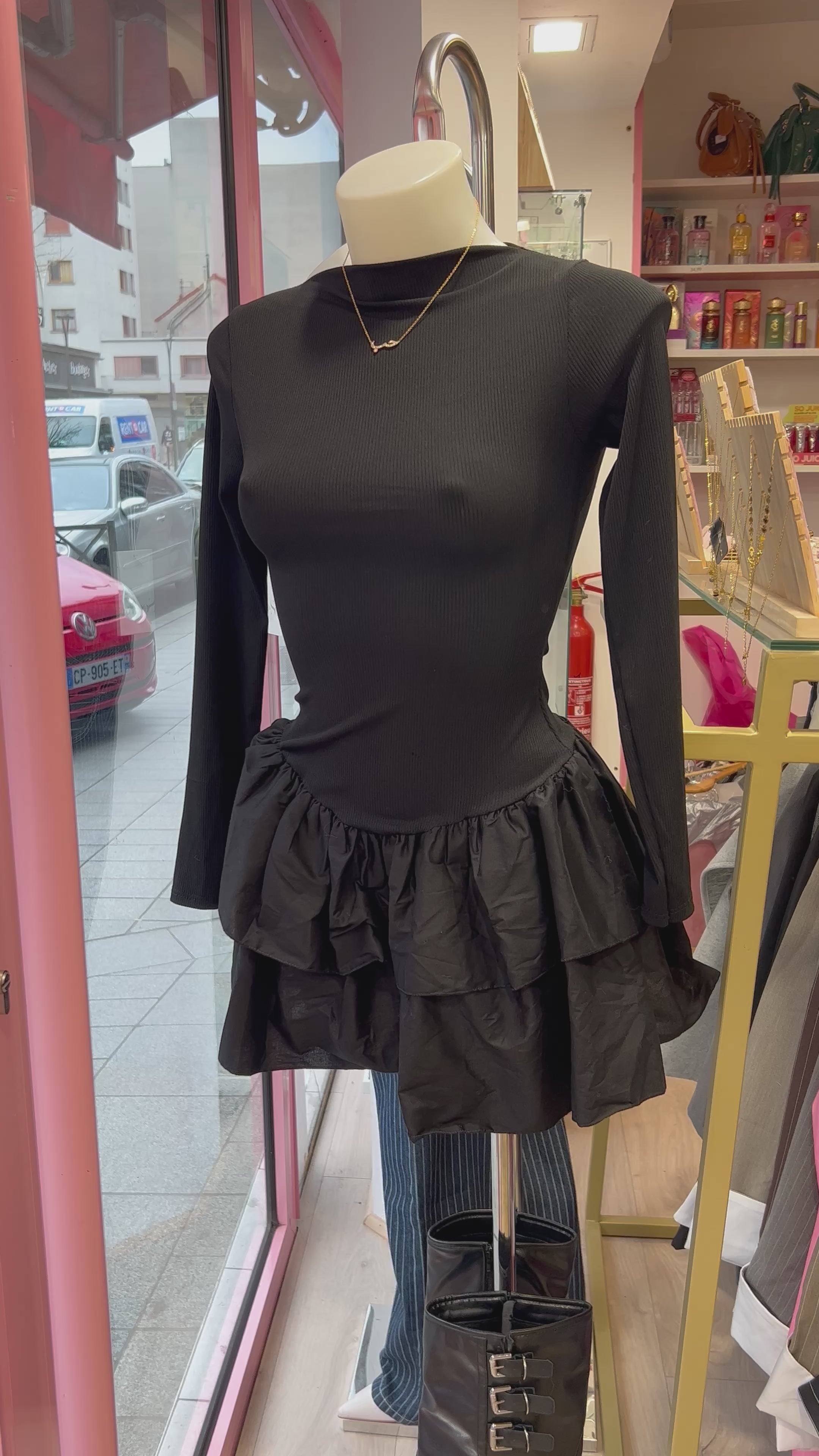 Robe Maeva